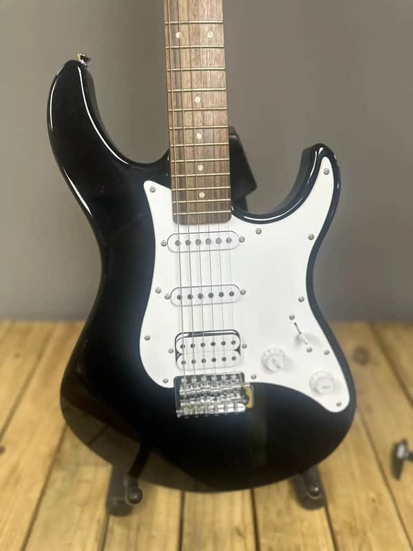 Yamaha eg112c Stratocaster 2005 Black image 1