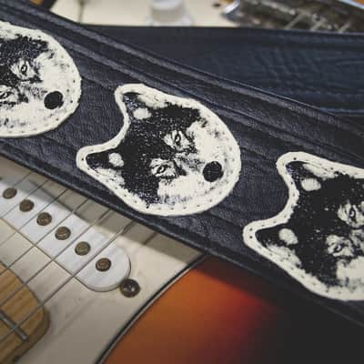 Couch Wolf Guitar Strap image 2