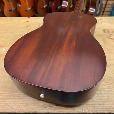 Martin 00-15 Grand Concert Mahogany Acoustic Guitar image 12