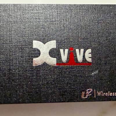 Xvive U2 Wireless Guitar System 2020s - Wooden image 2
