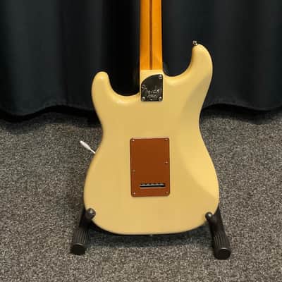 Fender American Deluxe Stratocaster 2005 - Honey Blonde image 5