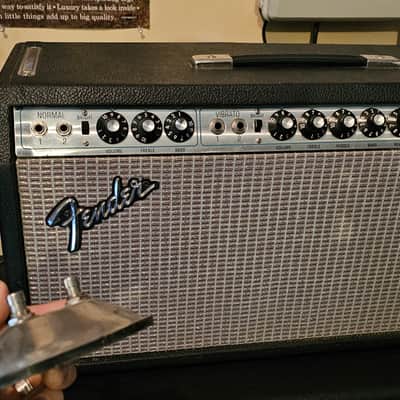 1977 70 watt Fender Bandmaster Reverb and Vibes  - Silverface image 2