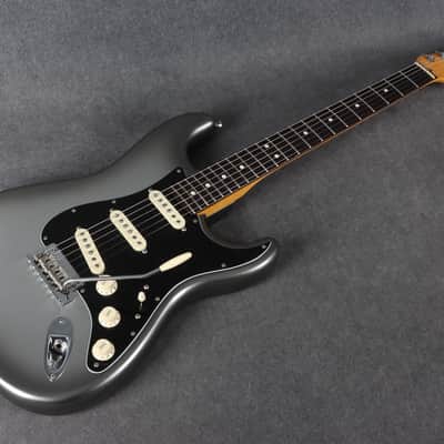 Fender American Professional II Stratocaster Mercury - 2nd Hand image 10
