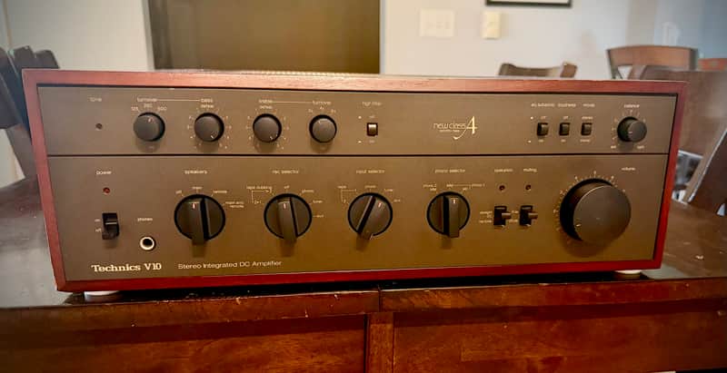 Technics V10 : RARE FLAGSHIP MONSTER