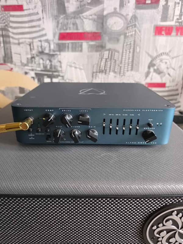 Darkglass Electronics Alpha Omega 900 900-Watt Bass Amp Head