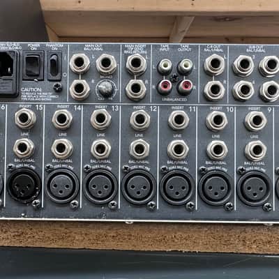 Mackie 1604 VLZ3 16 Channel 4 Bus Mixing Console - tested & working (0379) image 7