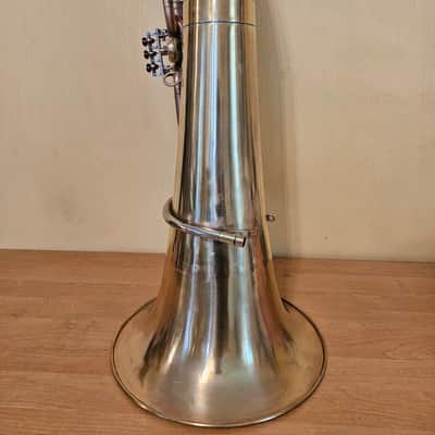 Tuba “Bb" Soviet 3 Valves Brass Pipe Wind Instrument Horn USSR Vintage and Rare image 3