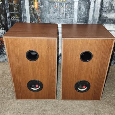 Infinity Vintage pair of Infinity Studio Monitor SM-62 Bookshelf speakers. 80s image 5