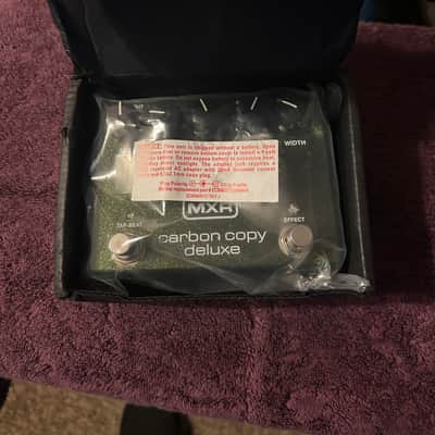 MXR M292 Carbon Copy Deluxe Analog Delay 2017 - Present - Green image 4