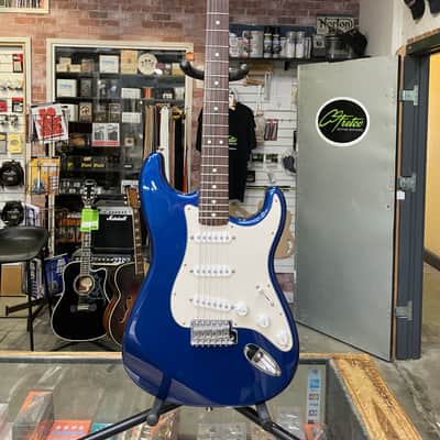 Fender Standard Stratocaster 2006 - Electron Blue image 1