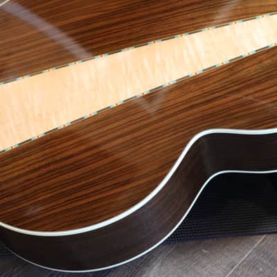 2018 Gibson Custom Shop SJ-200 Regal Jumbo Acoustic Guitar Sunburst + COA OHSC image 17