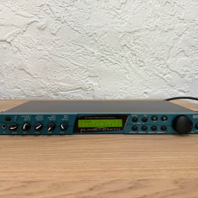 E-MU Systems Planet Earth Rackmount 64-Voice World Sound Module 2000 - Excellent