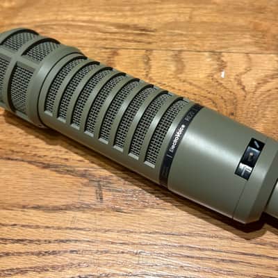 Electro-Voice RE20 Microphone with EV 309A Shockmount image 5