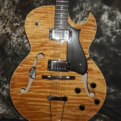 Heritage H-575 Carved Solid Top 2018 image 7