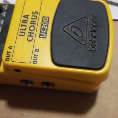 Behringer UC200 Ultimate Stereo Chorus pedal with box and manual image 3