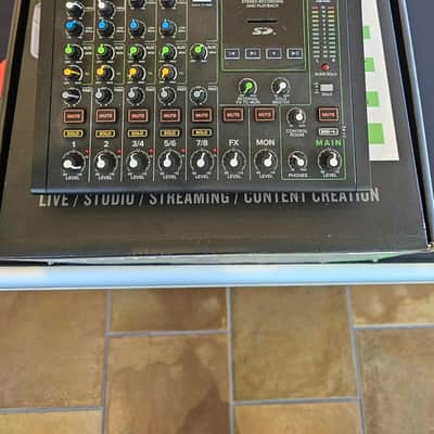 Mackie Onyx8 8-Channel Analog Mixer w/USB image 2