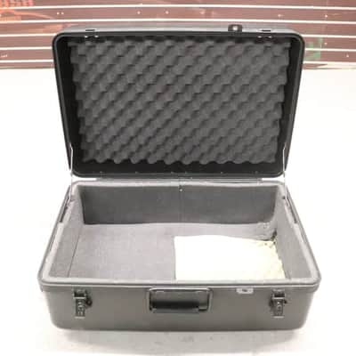 Parker Hard Rolling Case image 11