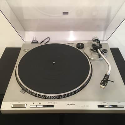 Vintage Technics SL-D202 Turntable - Works image 1