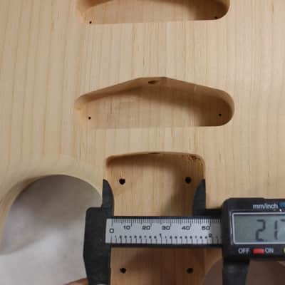 Unfinished Alder SSS Strat Stratocaster body Fits Fender neck J1547 image 8