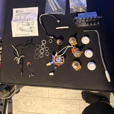 Fender Squire/mexican strat parts image 1
