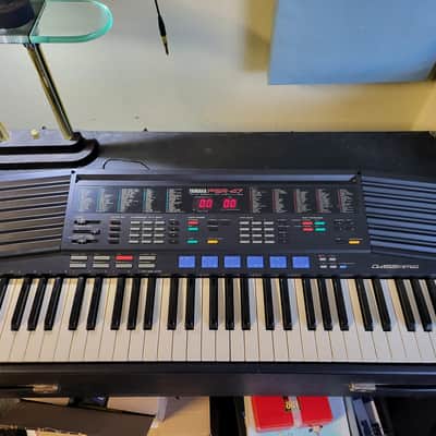 Yamaha PSR-47 1980's - Black image 1