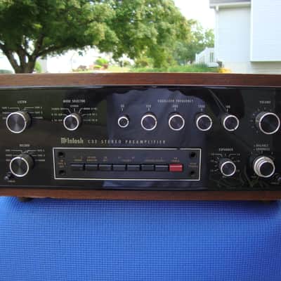 McIntosh C32 Preamplifier + L-52A Case - Pro Serviced 100% Functional image 1