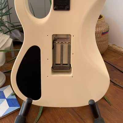 Kramer NightSwan - 1989 Cream / White image 19