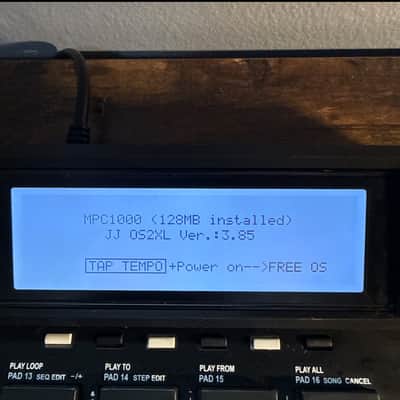 Akai MPC1000 Music Production Center 2004 - 2013 - Black image 7