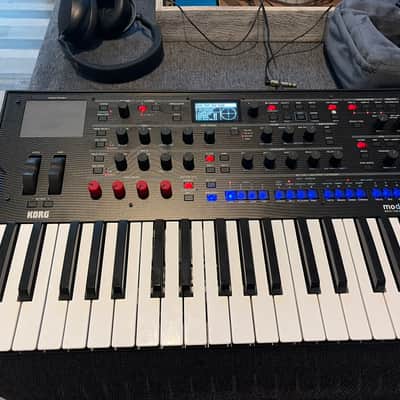 Korg Modwave 37-Key Wavetable Synthesizer 2021 - Present - Black
