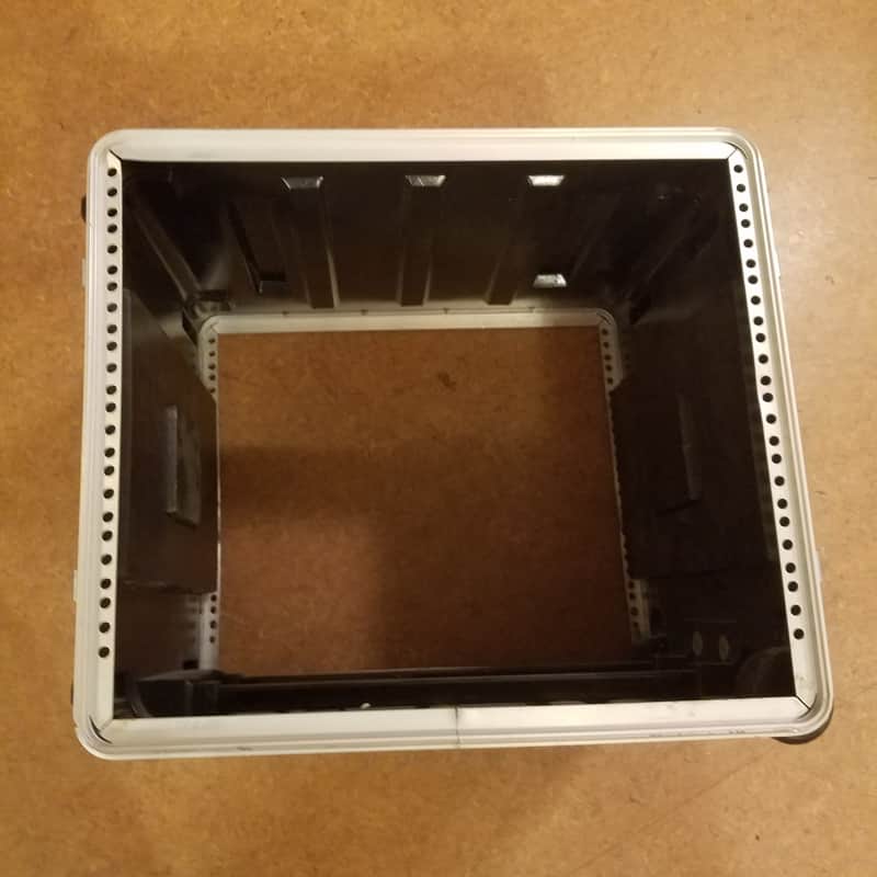 Light 8U rack mount road case wheels rolling no doors 14" high rack 8 space 2000s - black molded plastic image 1