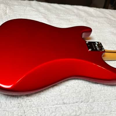 Immagine Fender Limited Edition Parallel Universe Series Jaguar Strat 2018 - Candy Apple Red - 6