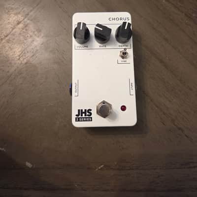 JHS 3 Series Chorus 2020 - Present - White image 1