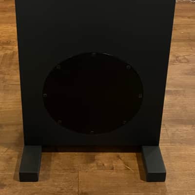 Amphion two 18, amp500, baseOne25, base amp 500 and amphion cables. Offers welcome. 2018 - black. image 16