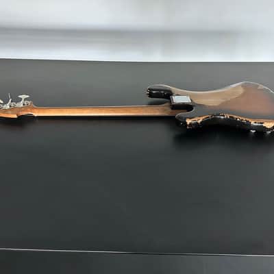 fender  precision bass 1982 AVRI - 2 tone burst original1957 neck image 3