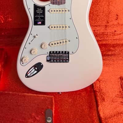 Fender American Vintage II 1961 Stratocaster 2023 - Olympic White image 1