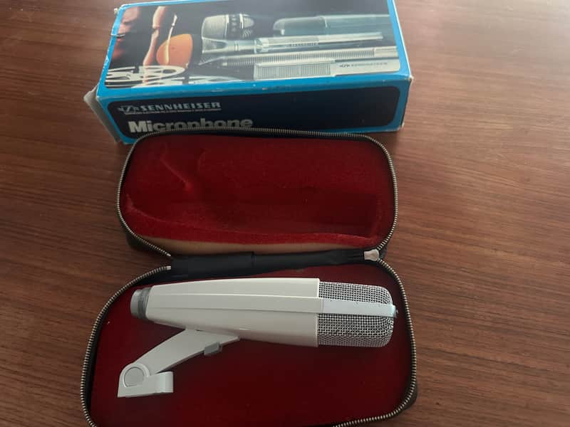 Sennheiser MD 421-2 Cardioid Dynamic Microphone | Reverb