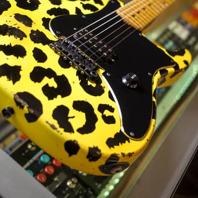 Friedman Guitars Vintage S - Graffiti Yellow Leopard image 3