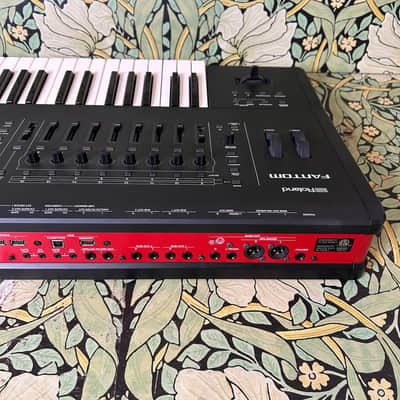Roland Fantom 6 Synthesizer Keyboard image 5
