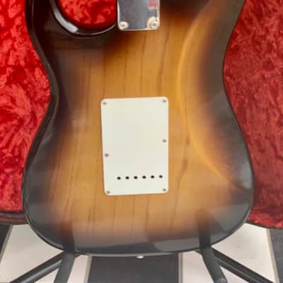 Fender 50th Anniversary Limited Edition 1954 Stratocaster 2004 - 2T Sunburst image 5
