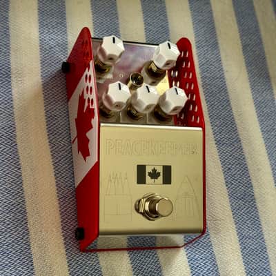ThorpyFX Peacekeeper V2 Low-Gain Overdrive (Canuck Exclusive Colorway) image 3