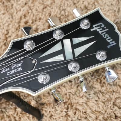 Video! 2018 Gibson 3 P90 Les Paul Custom M2M Vintage White image 3