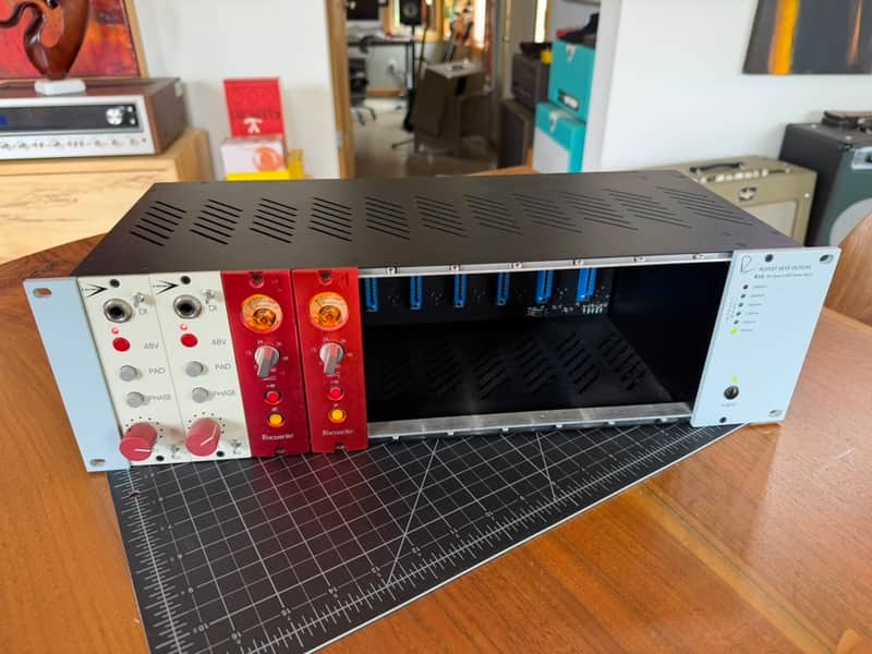 Rupert Neve Designs R10 10-Slot Powered 500 Series Rack