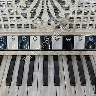 Piatanesi Super Odino (4/5 reeds, LMMM, tone chamber) accordion image 8