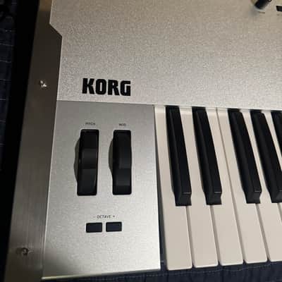 Korg Opsix SE 61-Key Altered FM Synthesizer 2023 - Present - Platinum image 2