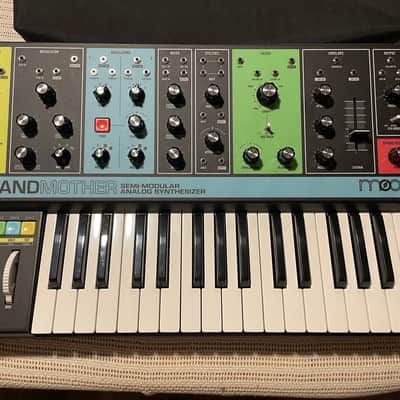Moog Grandmother 32-Key Semi-Modular Analog Synthesizer