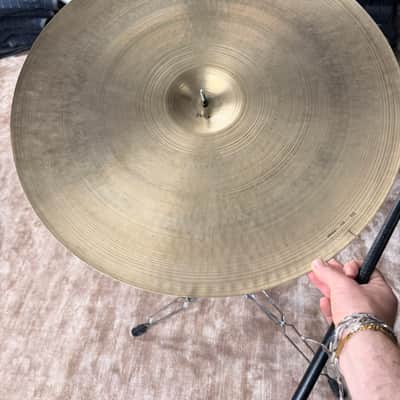 1950s Zildjian A 24" Trans Stamp Type III Ride Cymbal 3421g 1950s Zildjian A 24" Trans Stamp Type III Ride Cymbal 3421g image 8