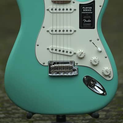 Fender Player Stratocaster PF - Sea Foam Green image 1