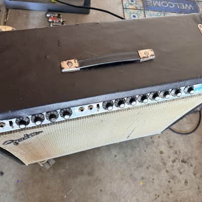 Fender Twin Reverb Silverface 2-Channel 100-Watt 2x12" Guitar Combo Amplifier image 4