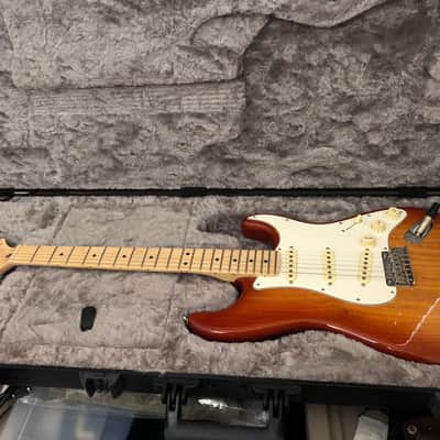 Fender American Professional Stratocaster with Maple Fretboard 2017 - 2019 Sienna Sunburst locking tuners image 4