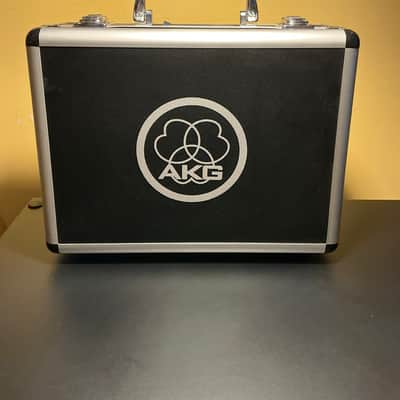 AKG C214 Professional Condenser Microphone w/ Shockmount & Hard Case – Excellent - Excellent image 5